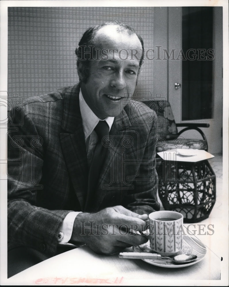 1972 Press Photo George England L.D Movie Director- Historic Images