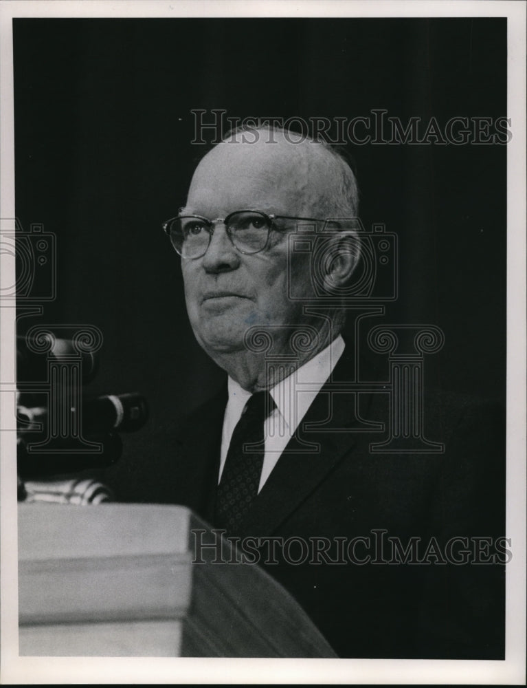 1964 Press Photo Former Pres. Dwight D. Eisenhower at governors conference- Historic Images
