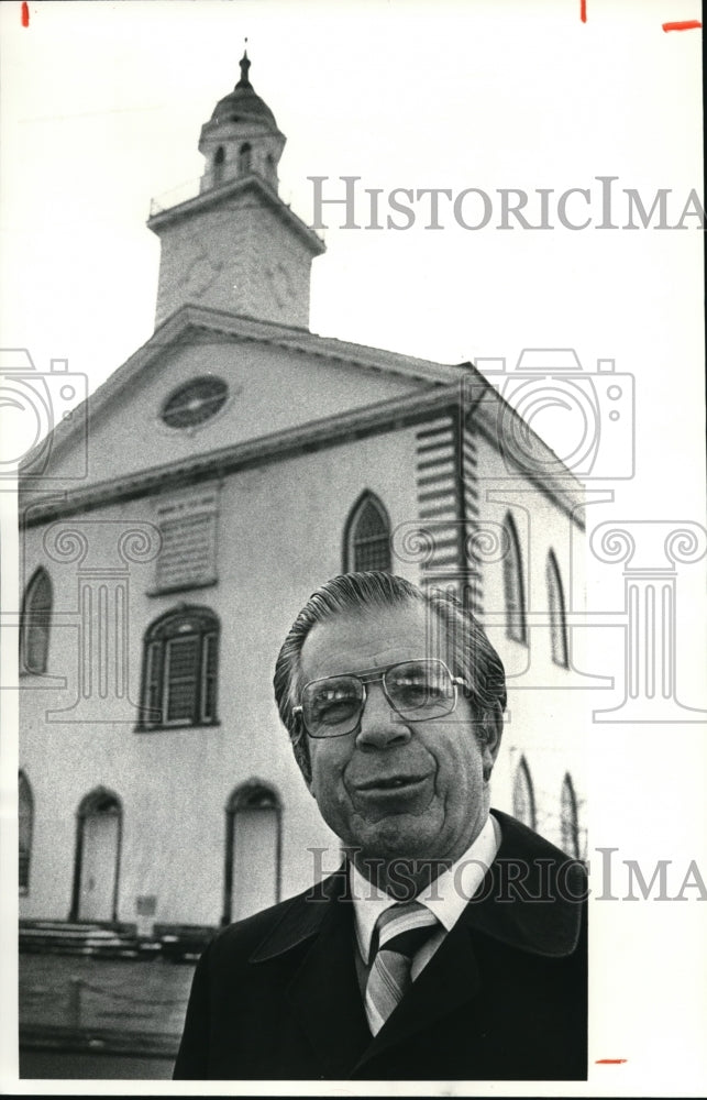 1981 Press Photo Bishop Kenneth G. Fisher- Historic Images