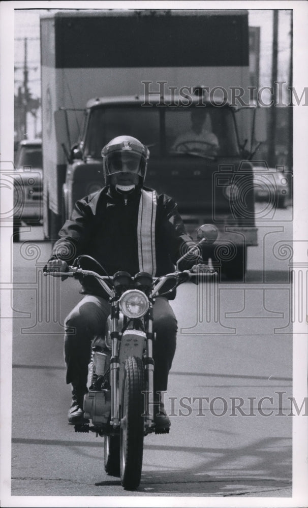 1971 Press Photo Lou Gale- Historic Images