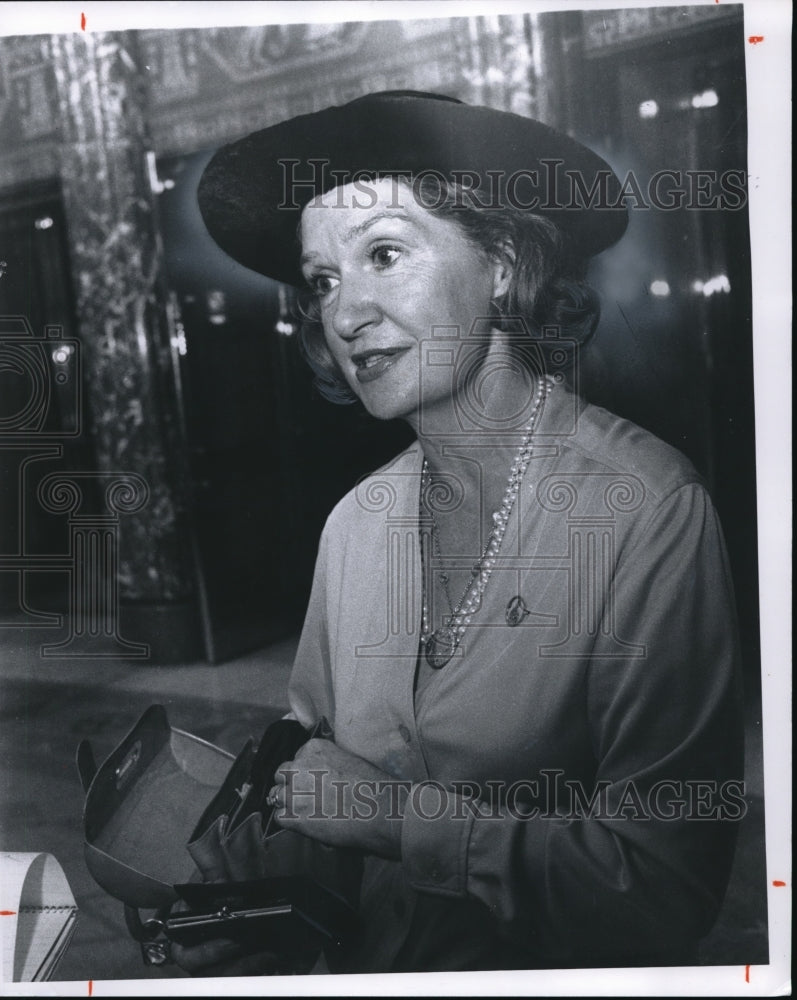 1974 Press Photo Mrs. Eugene Ford head of modeling agency- Historic Images