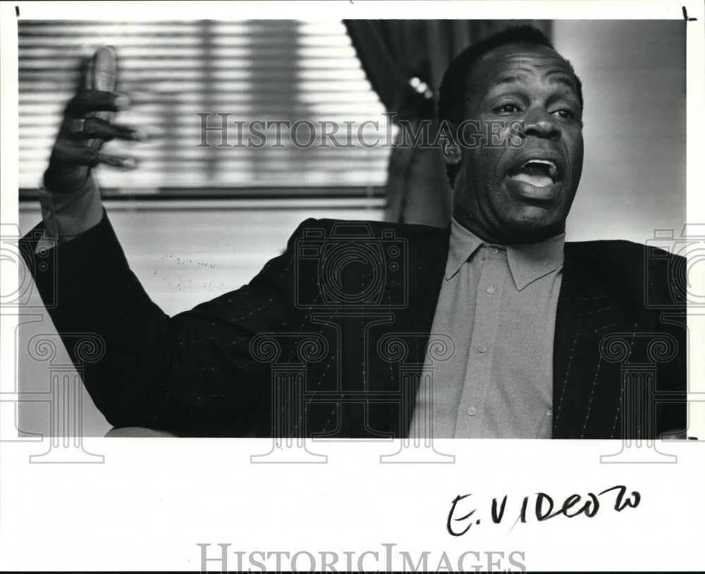 1990 Press Photo Danny Glover, actor (Lethal Weapon) here promoting his movie- Historic Images