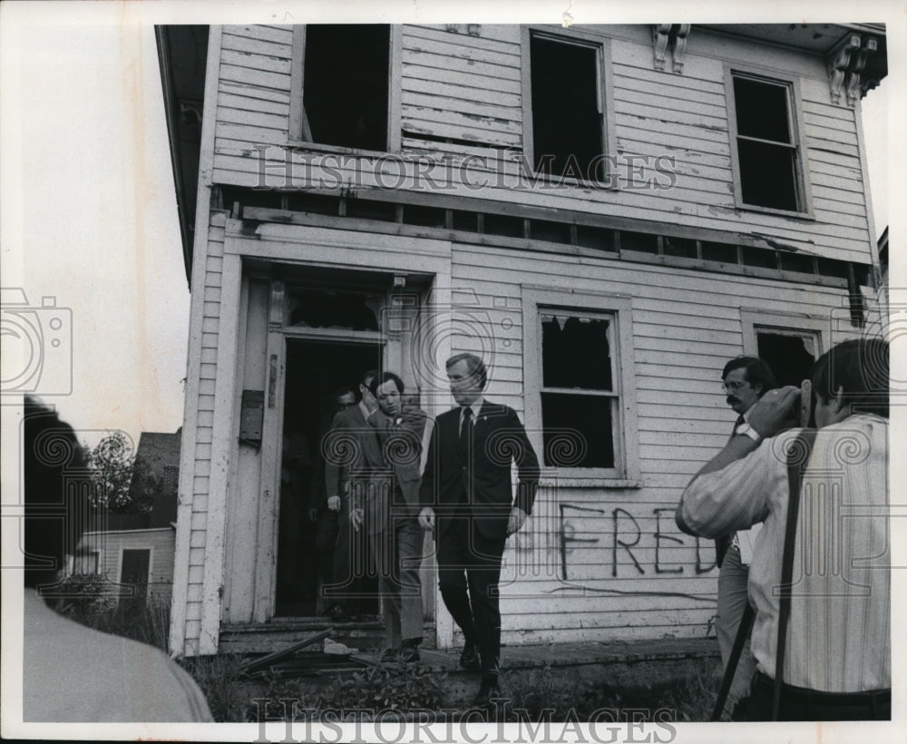 1971 Press Photo Governor John Gilligan and his Councilman Dennis Kucinich