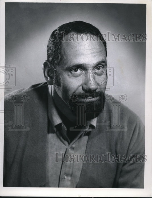 1968 Press Photo Bill Gordon of WHK Radio- Historic Images