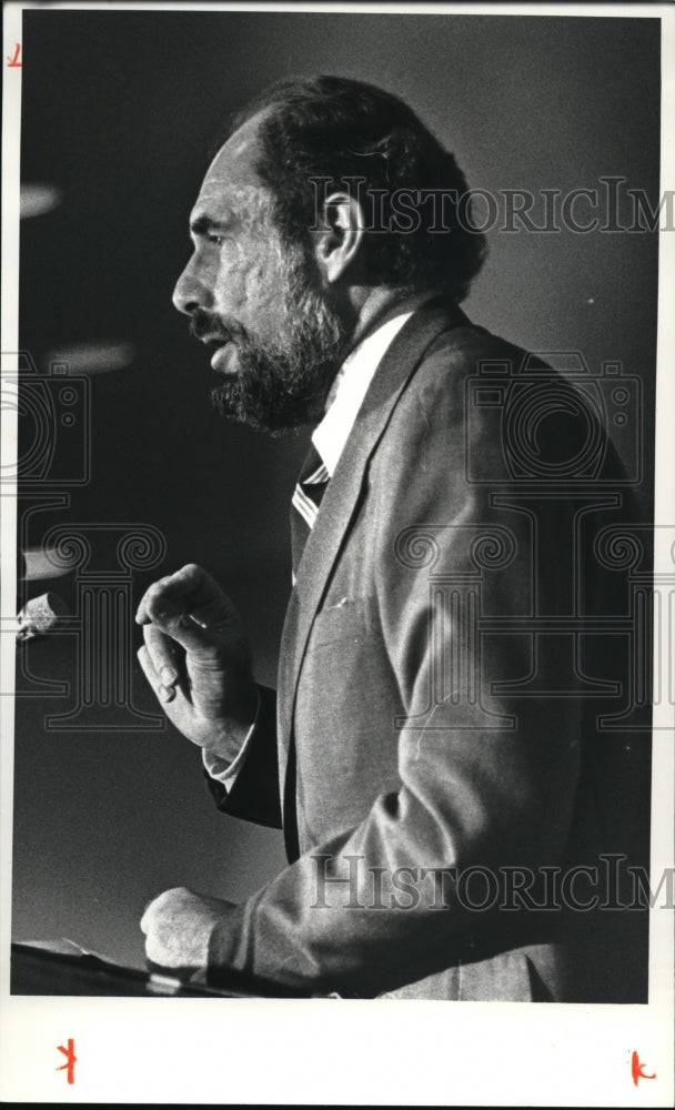 1980 Press Photo President Lawrence K. Grossman of T.V. Public Broadcasting- Historic Images