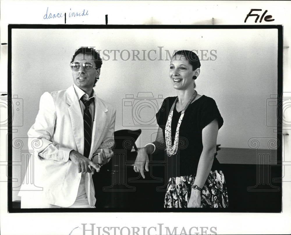 1986 Press Photo Cynthia Gregory and Dennis Nahat in the Cleveland Ballet Studio- Historic Images