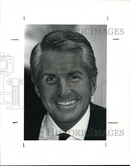1990 Press Photo George Hamilton American film and television actor- Historic Images
