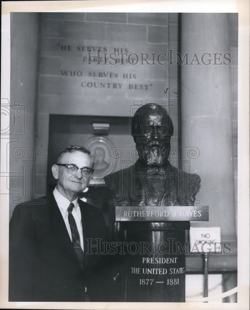 1966 Press Photo Watt P. Marchman curator - Historic Images