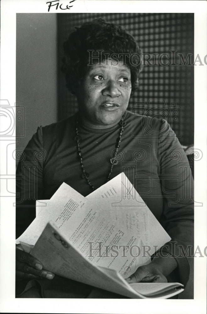 1982 Press Photo East Cleveland Commissioner Edith Head - Historic Images