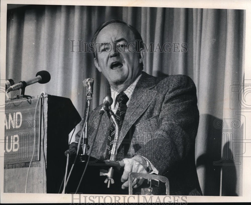 1972 Press Photo Hubert Humphrey during his 1972 Cleveland visit - cva18076