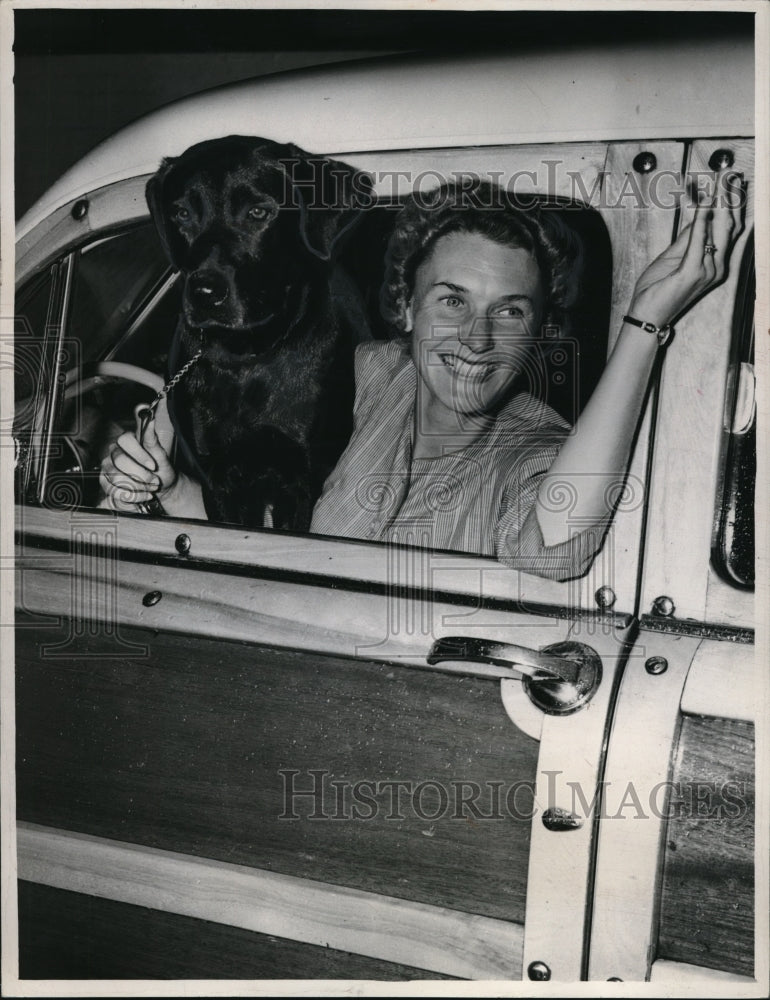 1949 Press Photo Mrs. Gilbert W. Humphrey of Hunting Hill, Chagrin Falls- Historic Images