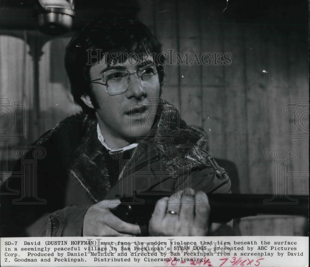 1972 Press Photo David Dustin Hoffman in a ABC pictures movie, Straw dogs- Historic Images