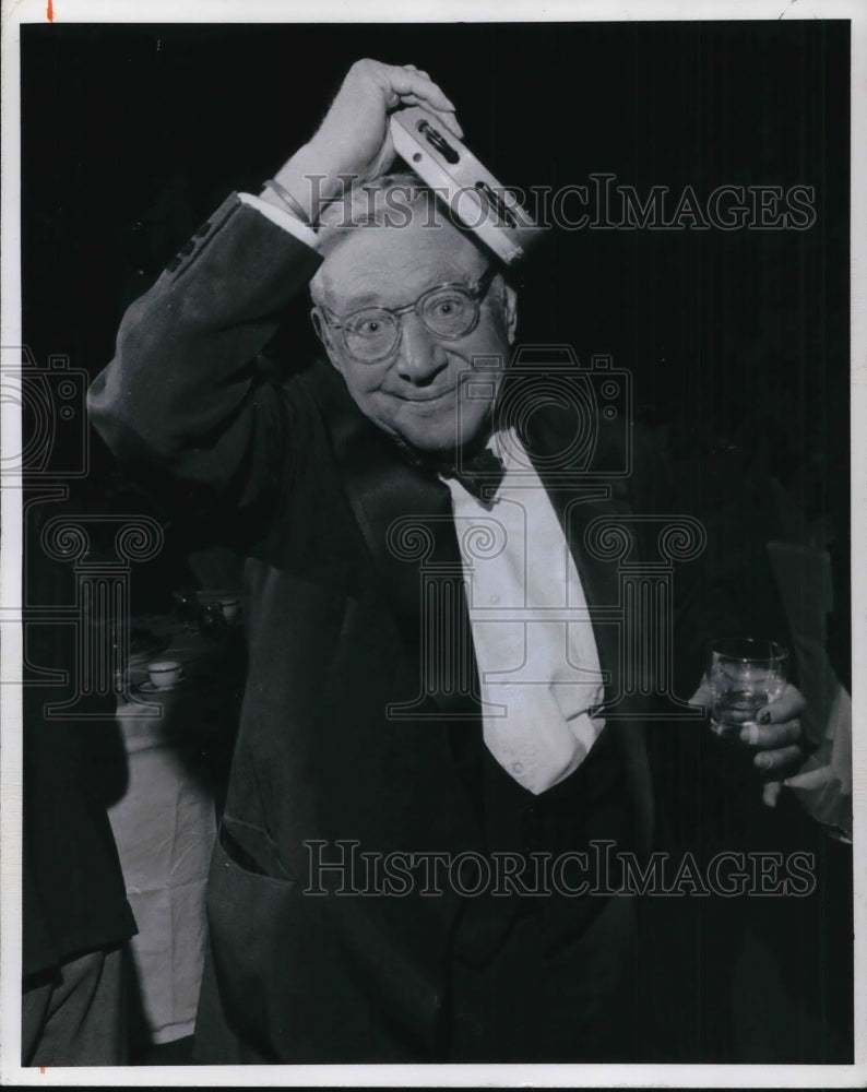 1971 Press Photo R. Livingston Ireland - Historic Images