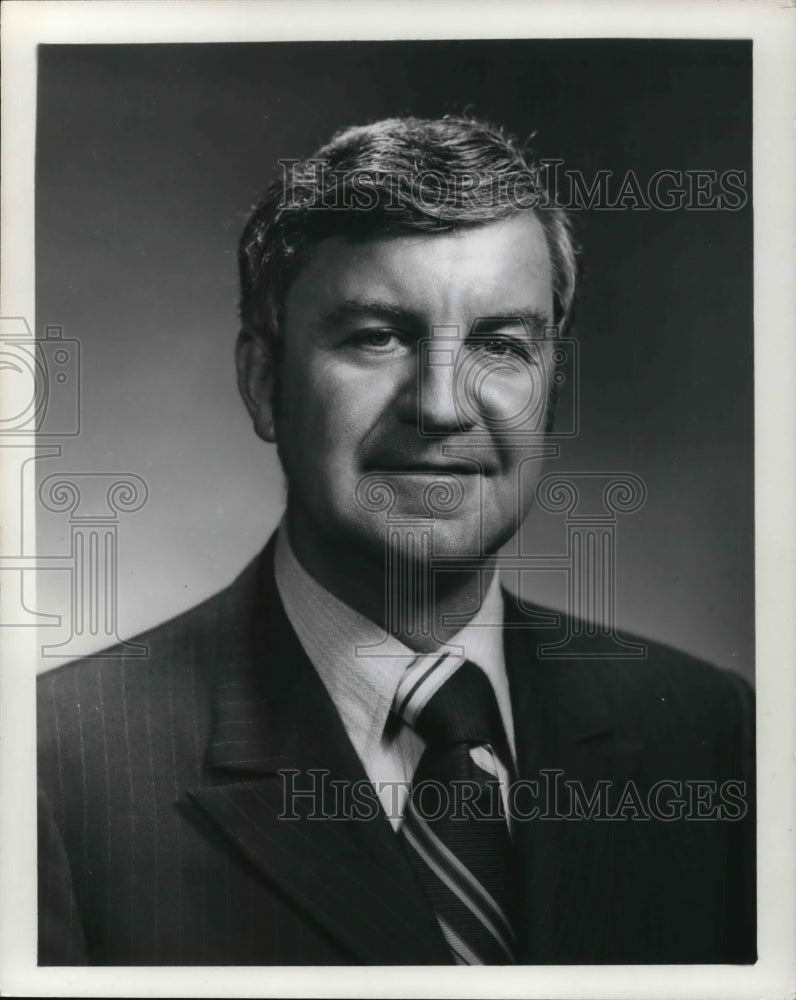 1971 Press Photo Charles M. Carter, Sr. VP Financial of Kraft Foods- Historic Images