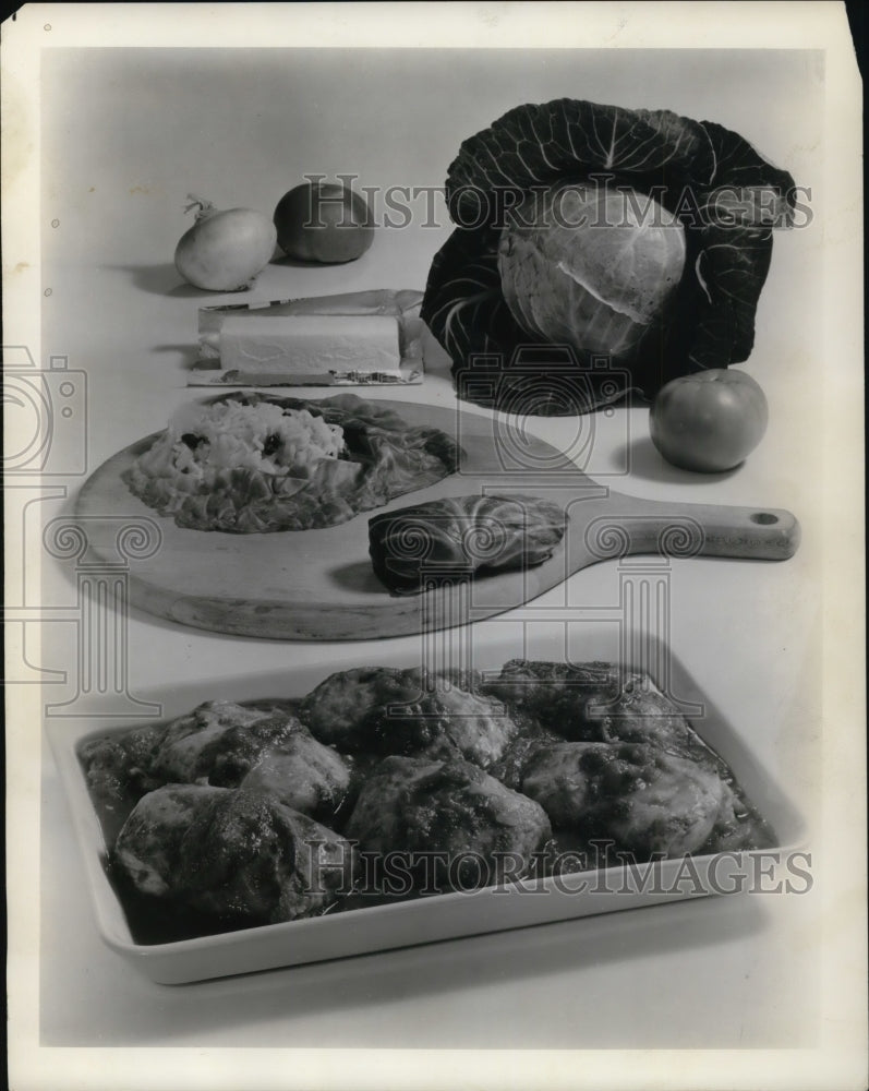 1963 Press Photo Cabbage in tomato sauce- Historic Images