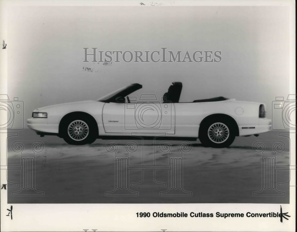 1991 Press Photo Olds-Cutlass Supreme Convertible 1990 Autos model- Historic Images