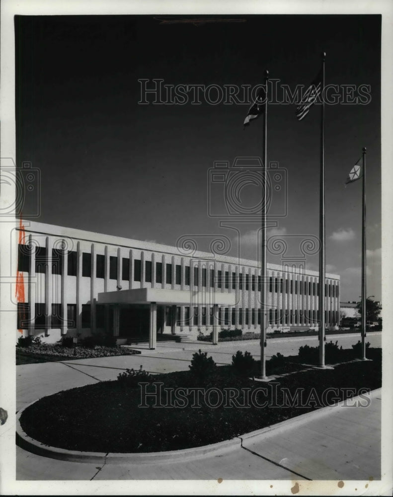 1968 Press Photo Toledo Machining Plant Chrysler Corp. in Ohio - Historic Images