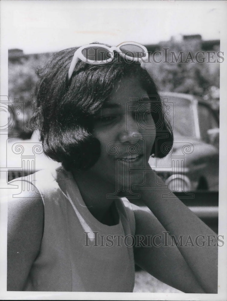 1968 Press Photo Jackie McLemore of Cleveland Unv. on JFK Mourners and Reaction- Historic Images