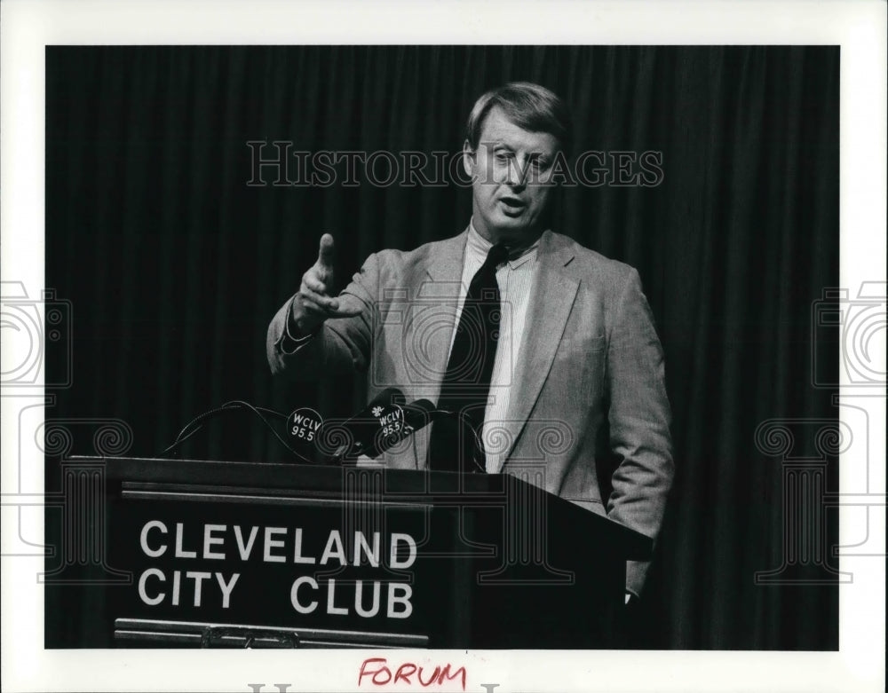 1991 Press Photo Hedrick Smith former Times reporter- Historic Images