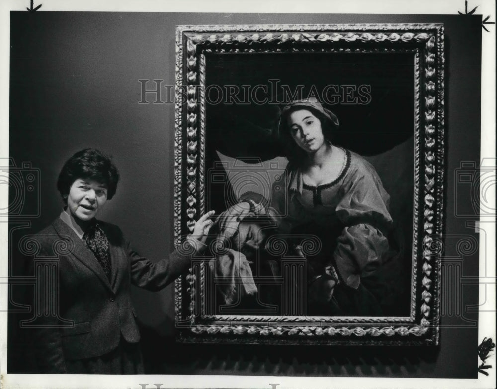 1984 Press Photo Curator Ann Lurie Discusses Cavallino Painting - Historic Images