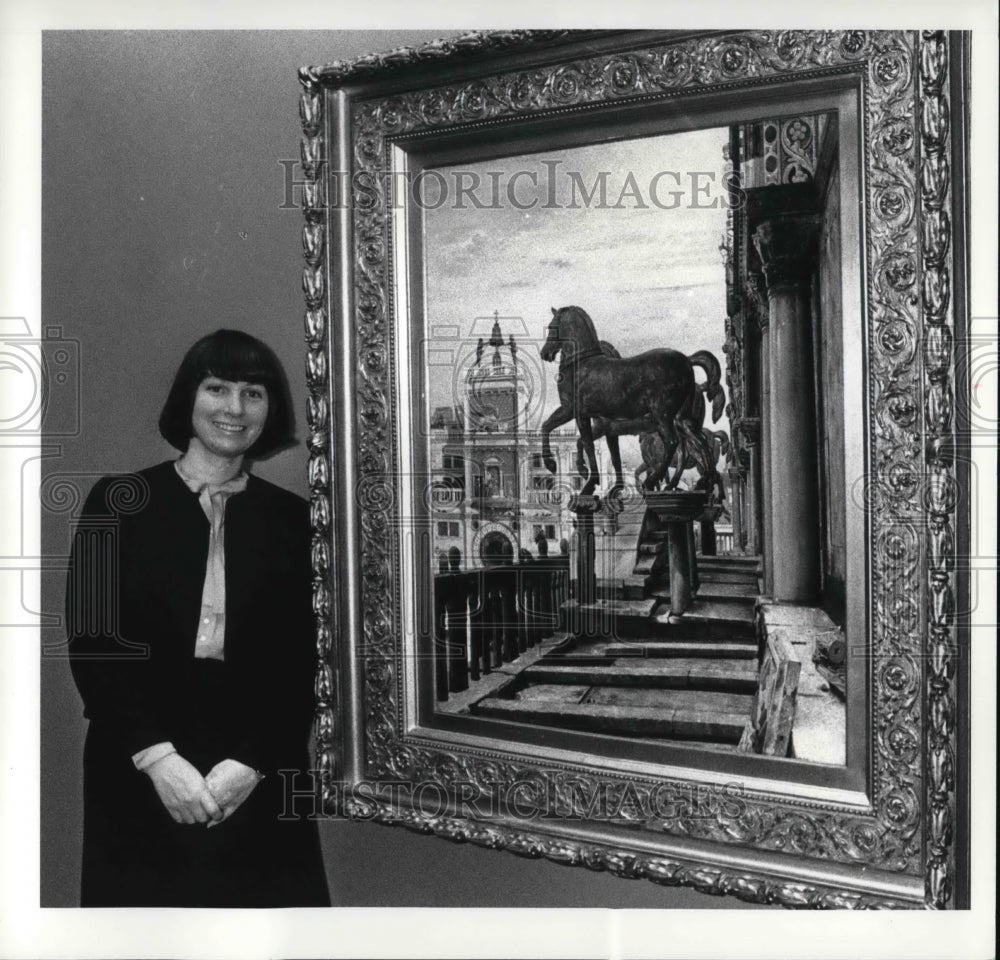 1985 Press Photo Artist Margaretta M. Lovell at Art Museum- Historic Images