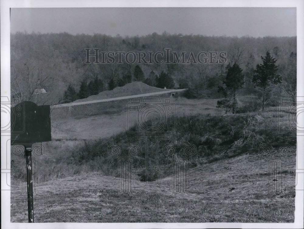 1960 Press Photo View of a road that is close to the confederate line- Historic Images