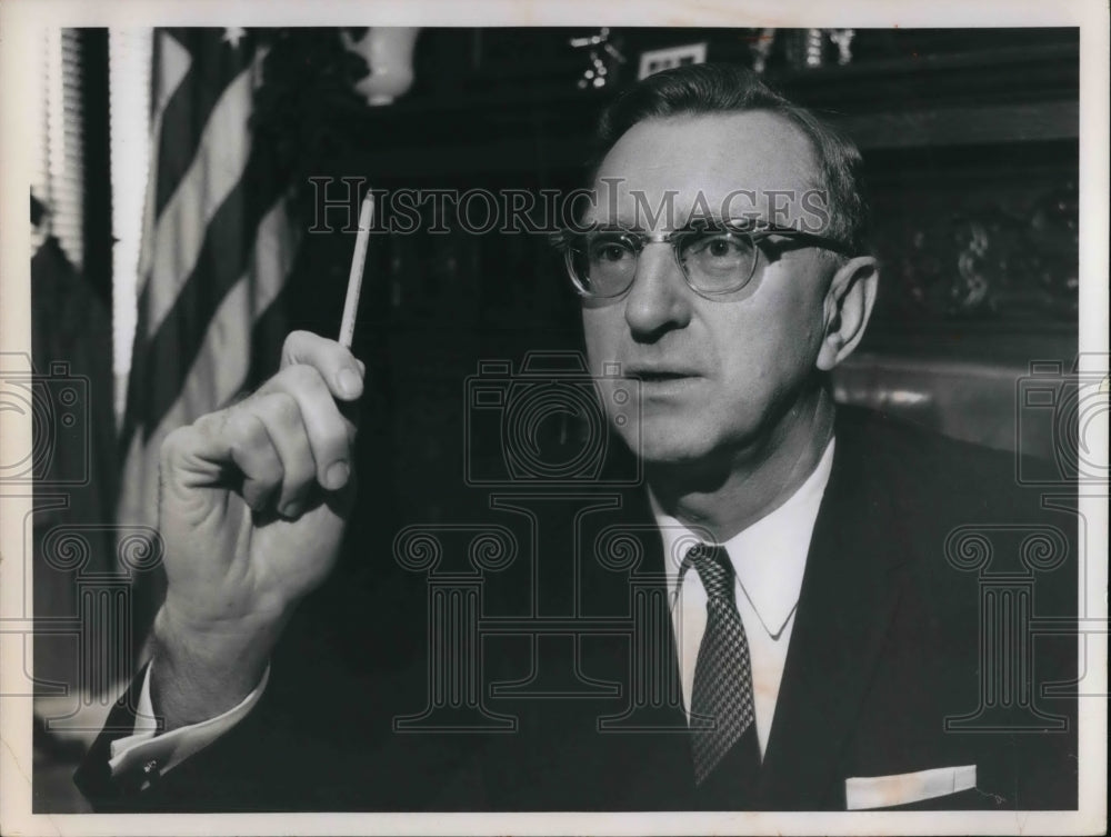 1965 Press Photo Mayor Ralph Locher Holding a Pencil - cva27795