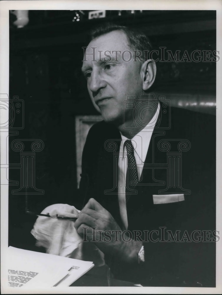 1965 Press Photo Mayor Ralph Locher- Historic Images