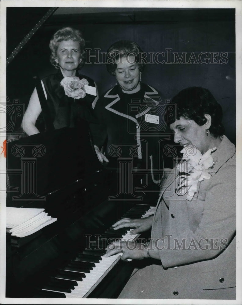 1972 Press Photo Three First Ladies of Cleveland honored at Womens City Club