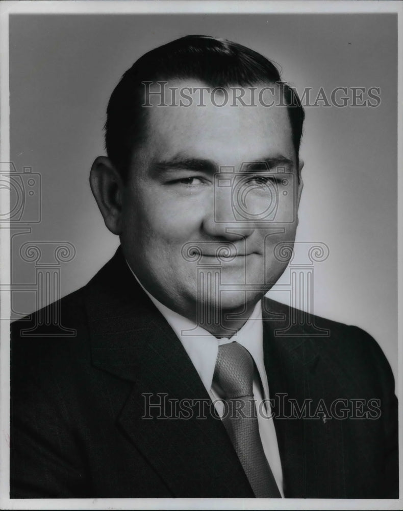 1972 Press Photo Harve F Lyon Jr. republican Candidate Geauga Country Sheriff- Historic Images