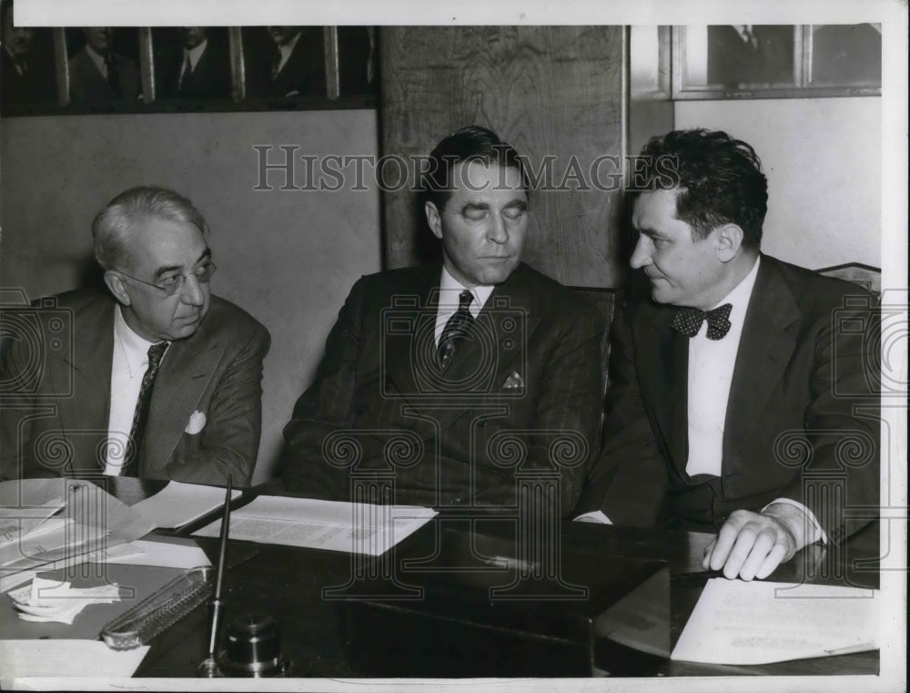 1942 Press Photo Frank Hanrahan, George Gund and Mayor Frank Lausche- Historic Images