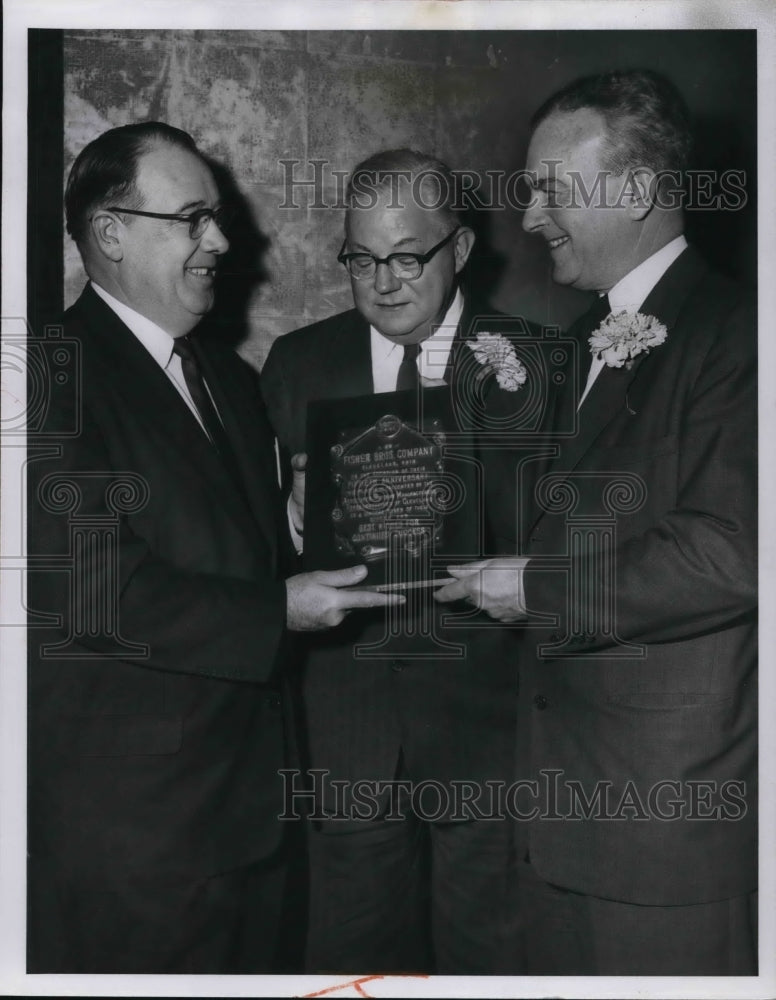 1957 Press Photo AGMR President Tim Conway and chairman of Board Ellwood Fisher- Historic Images