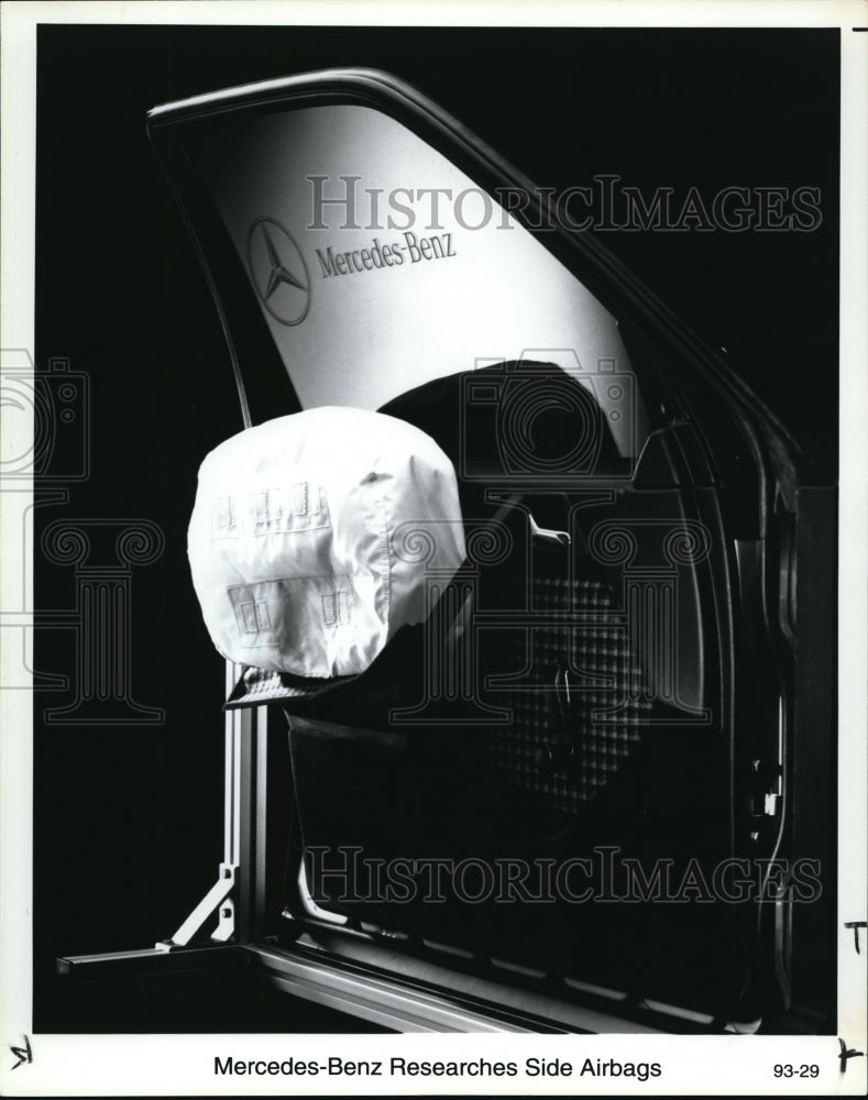 1993 Press Photo The Mercedes Benz side airbags- Historic Images