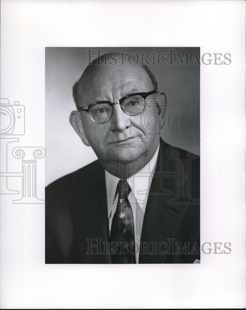 1969 Press Photo John W. Reavis, Managing partner, Jones, Cockley, Day &amp; Reavis- Historic Images