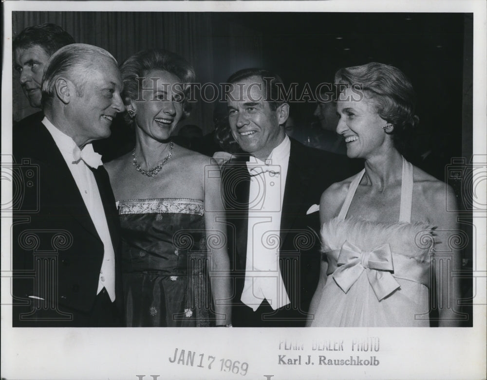 1969 Press Photo Mr &amp; Mrs WM Minshall &amp; Mr &amp; Mrs Alfred M. Rankin at Showboat Ba- Historic Images