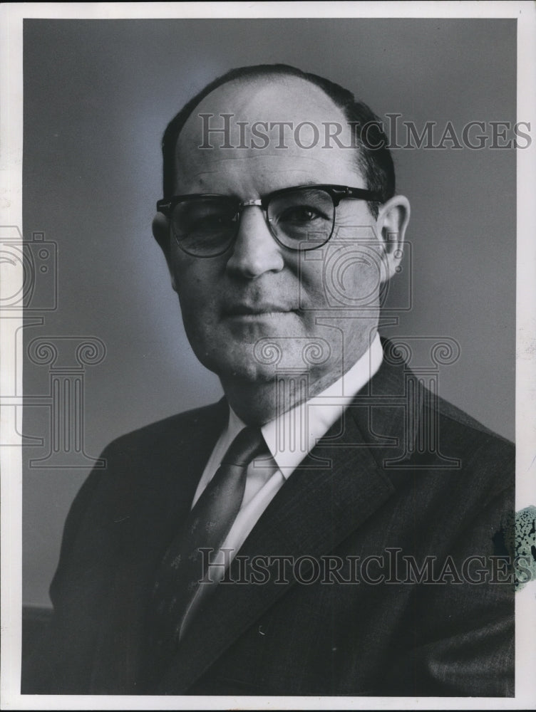 1963 Press Photo Morris Riger- Historic Images