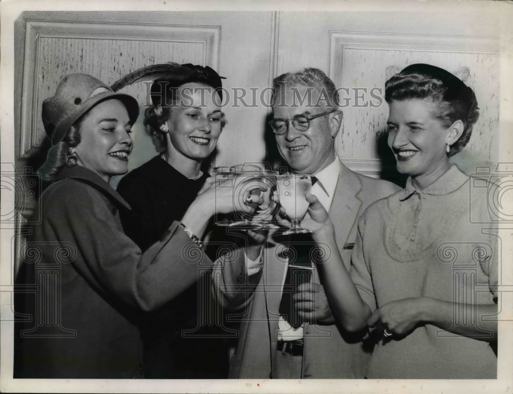 1958 Press Photo Mrs. H. Kline, Mrs. C. Howley, Mrs. Jack Parsons, Phil Porter- Historic Images