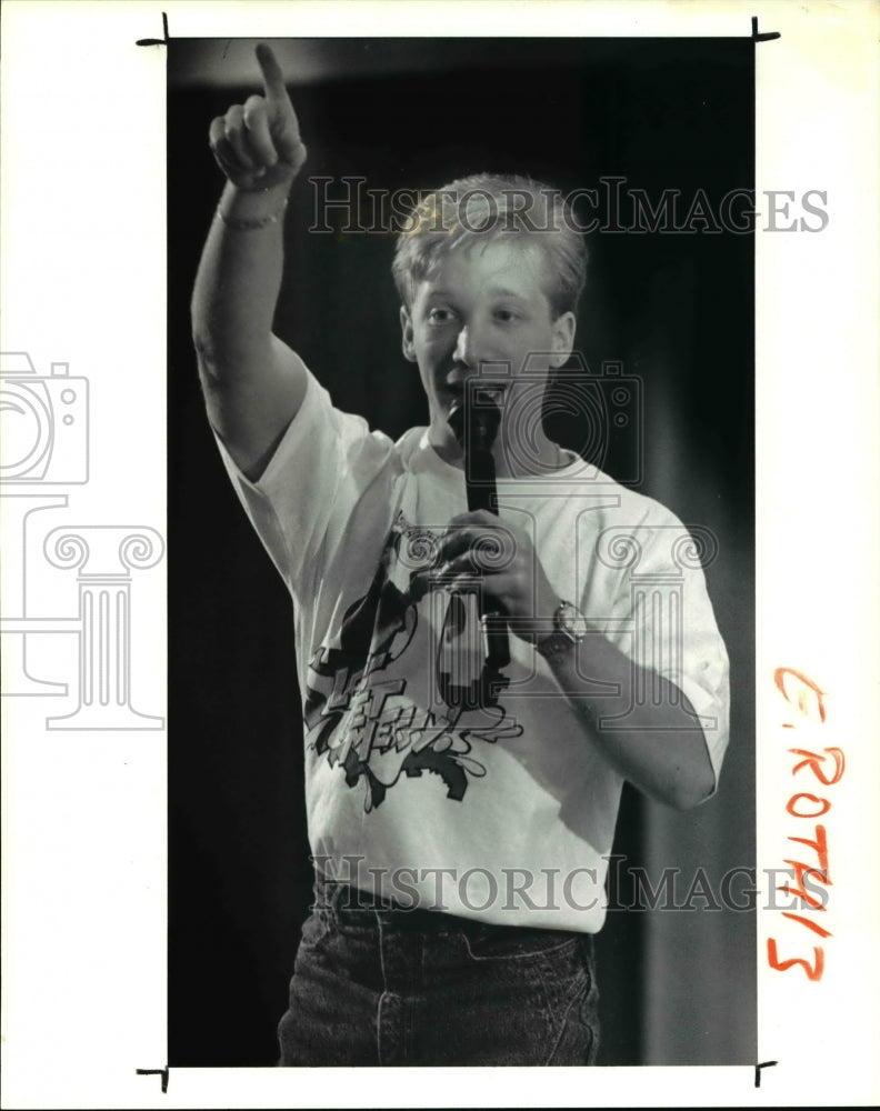 1991 Press Photo J.D. Roth, children show host at the Home and Flower Show- Historic Images