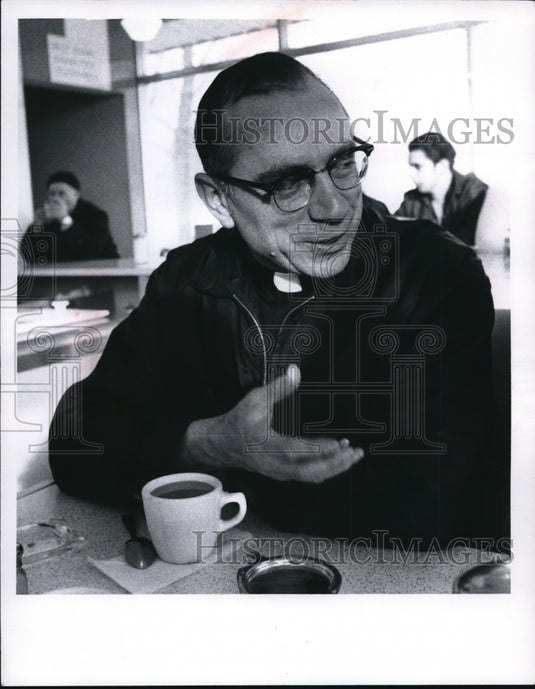 1969 Press Photo Rev Berard Scarh- Historic Images