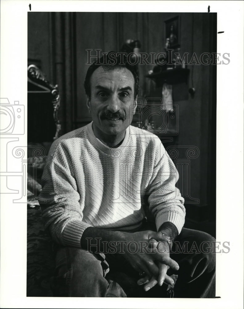 1991 Press Photo Actor Joseph R Sicaro co-star of Bravo, Caruso- Historic Images