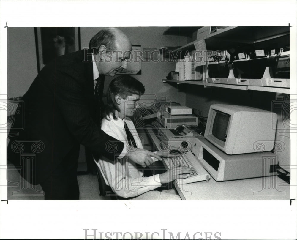 1990 Press Photo Glenn Molenar &amp; son Matt, Matt Whiz kid from Bay High School- Historic Images