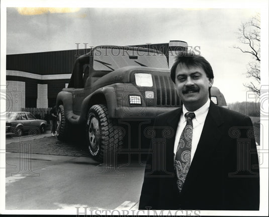 1992 Press Photo David Scherba and example of his product- Historic Images