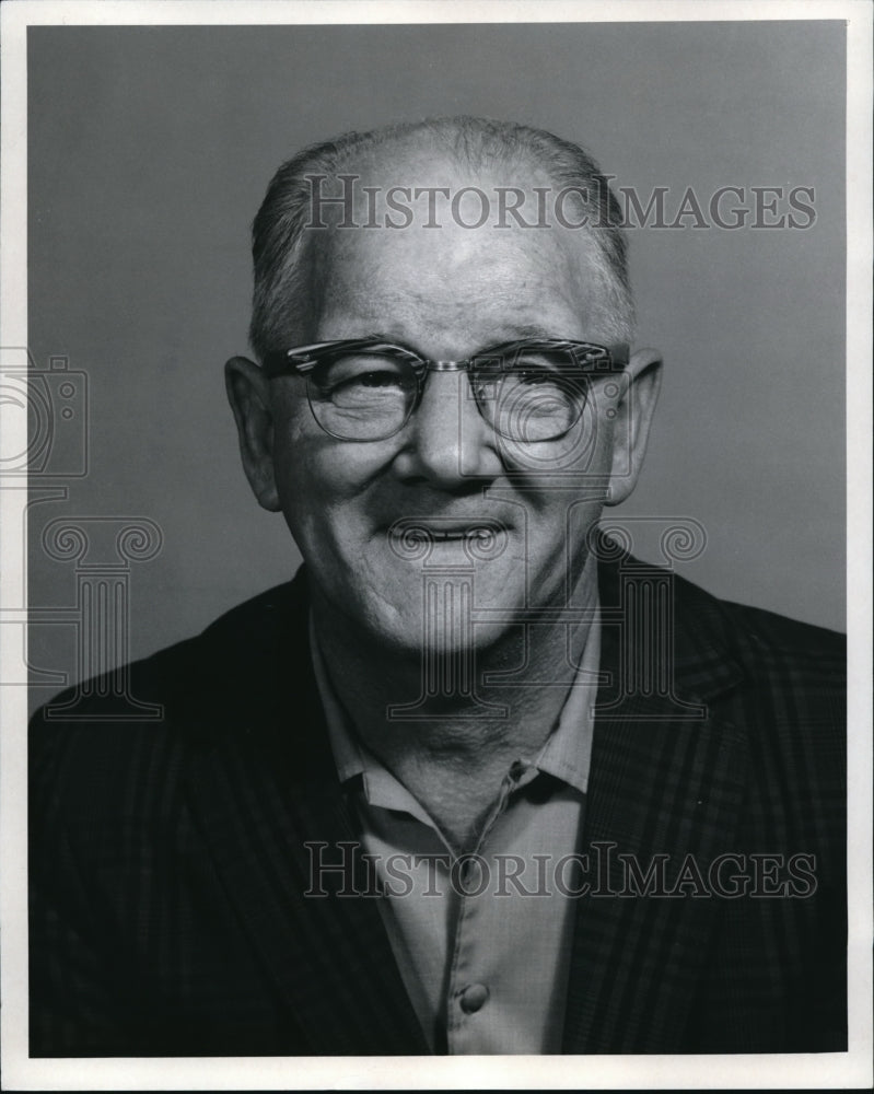 1973 Press Photo Lucky Buck Charles K. Smith  545 Northfield Rd. Bedford - Historic Images