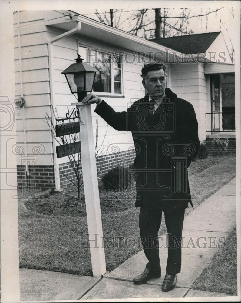 1971 Press Photo Police Sergent Michael Singel- Historic Images