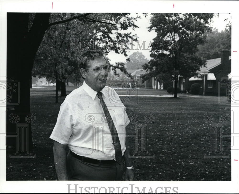 1991 Press Photo Elmer Synek, Educational Leader for statewide realtors- Historic Images