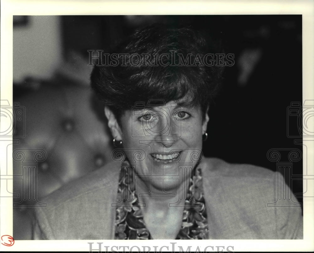 1991 Press Photo Housing Advocate and Lawyer Marilyn Tobocman- Historic Images