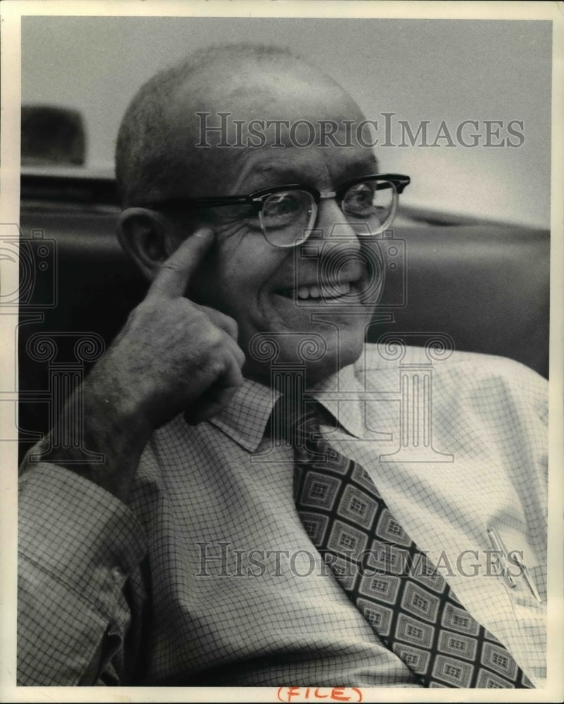 Load image into Gallery viewer, 1971 Press Photo William M. Wore
