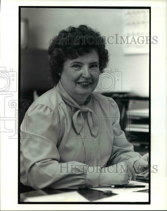 1991 Press Photo Margaret Voskuhl Of Cincinnati School Food Service- Historic Images