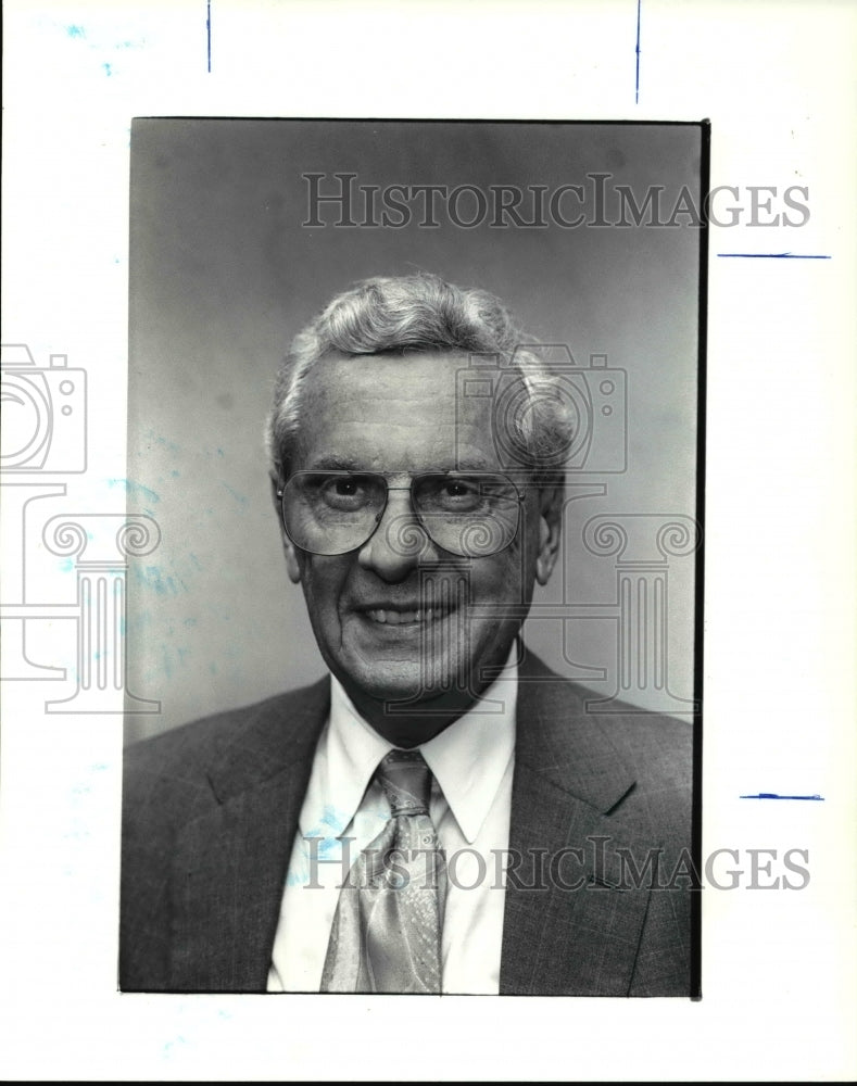 1991 Press Photo Stuart Wallace New Director Of Cuyahoga Plan Of Ohio- Historic Images