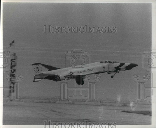 1969 Press Photo Thunderbird takes off- Historic Images